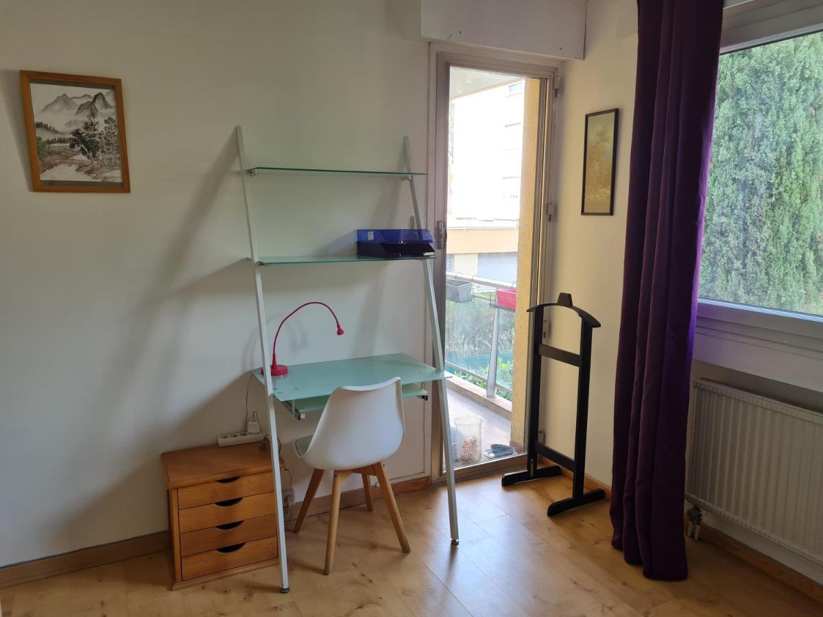 3 Chambres Calme, Verdure Et Proche Centre Appartement